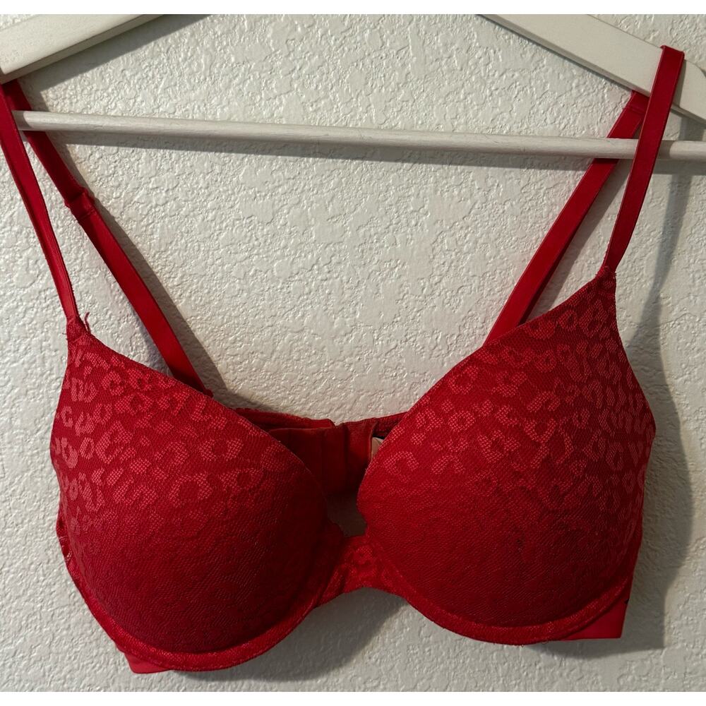 PINK Victoria Secret Bra Wear Everywhere Push‎ Up Pink Leopard 32D